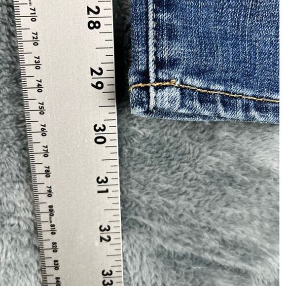 Men’s Lucky Brand 410 Athletic Slim Jeans 38-32 Blue Wash — Excellent Condition - Picture 10 of 11